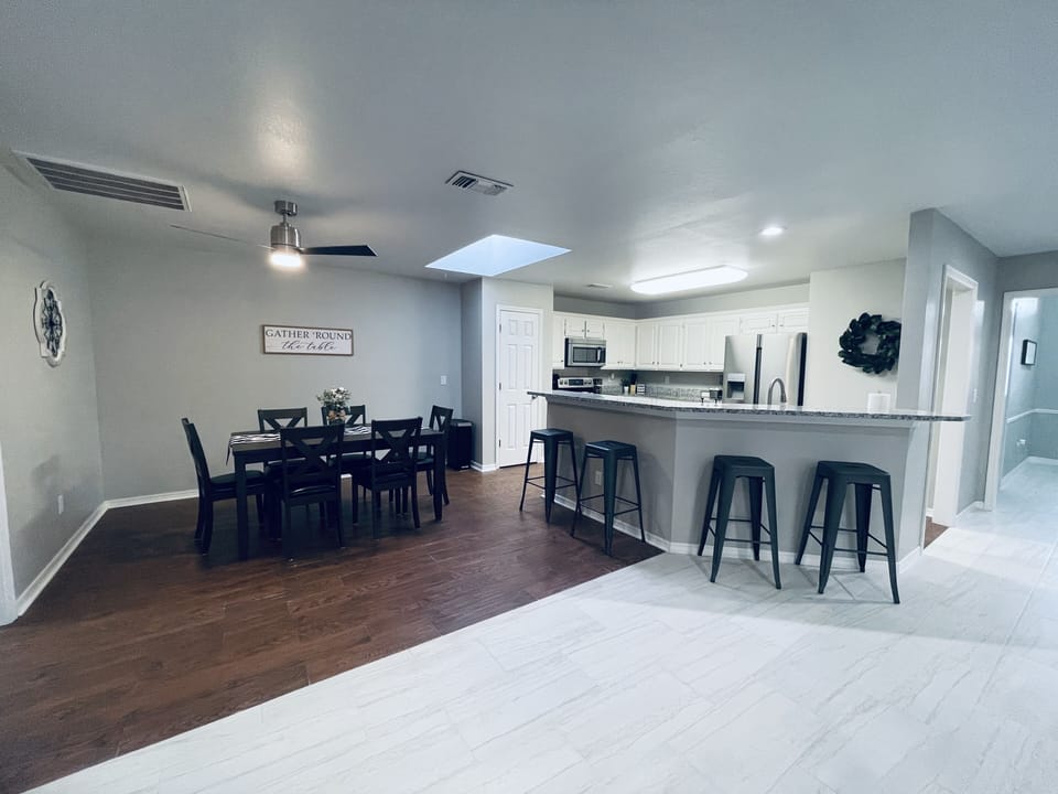 Kitchen/Dining Room