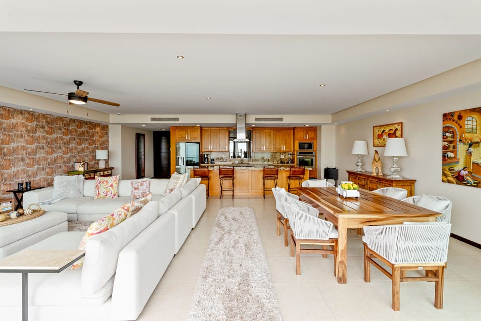 Condo - Image 4