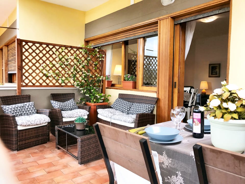 Large Panoramic Terrace