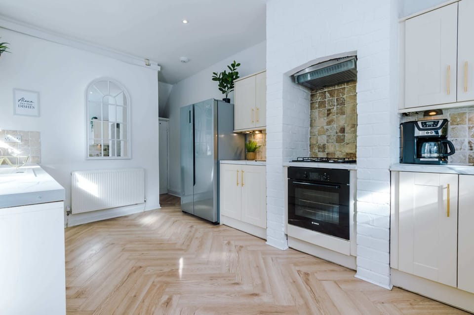 Fully-equipped Kitchen