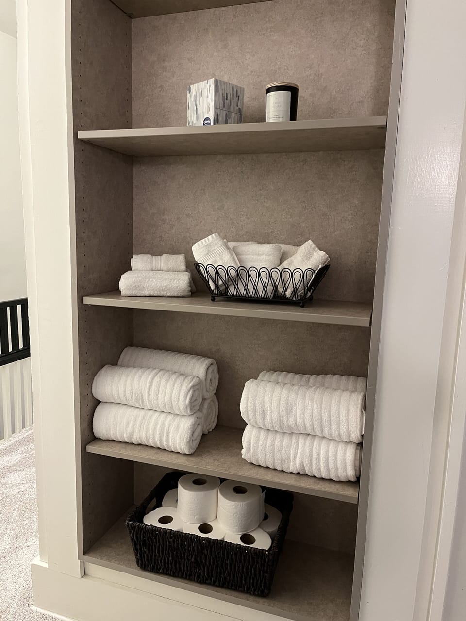 Plenty of towels, toiletries and extra bedding available