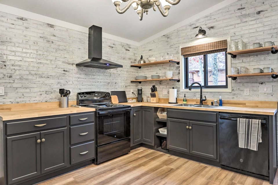 Kitchen | Cooking Basics Supplied