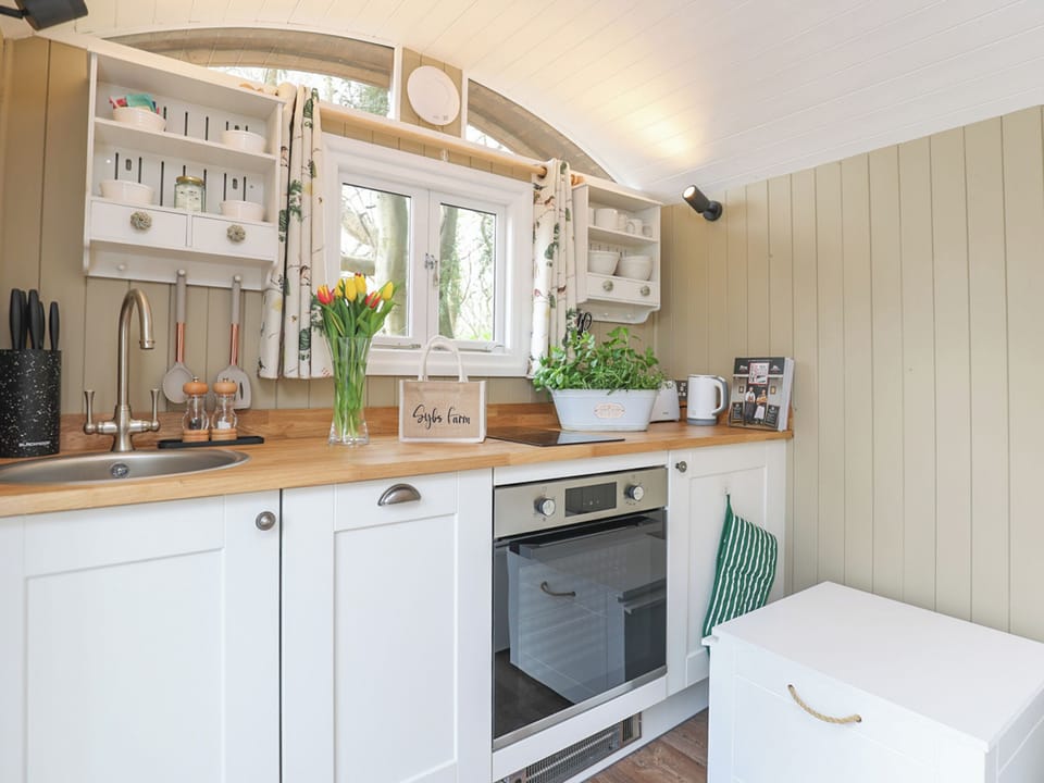 Kitchen area | Sybs Farm Shepherds Hut, Lurgashall