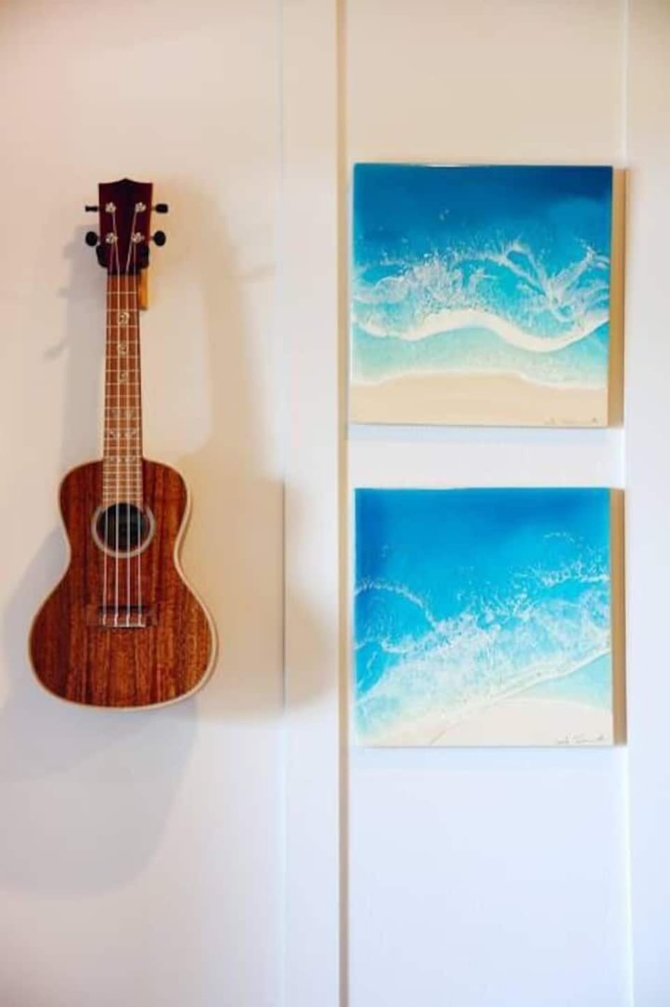 Ukelele & Curated Artworks
