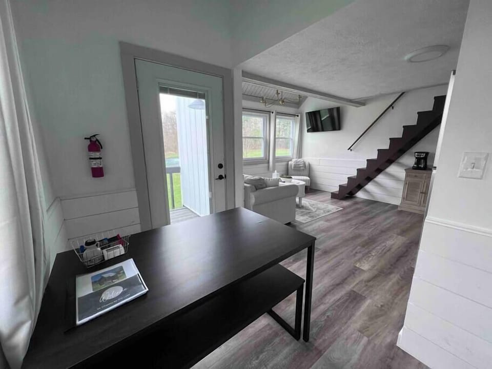 Dining Table/Living Room