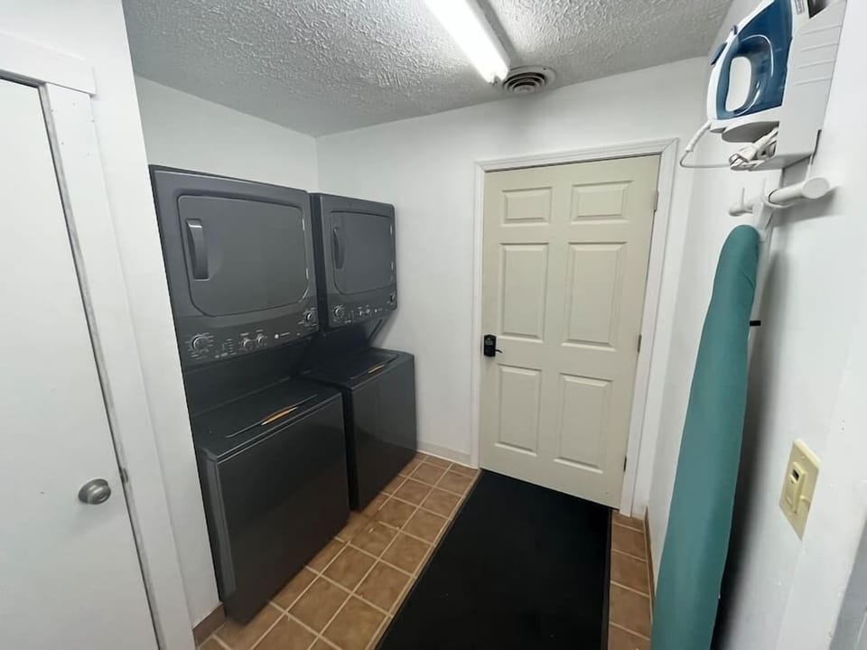 Guest laundry facility