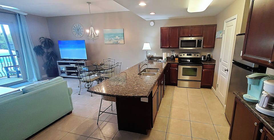 Kitchen Area with Pantry