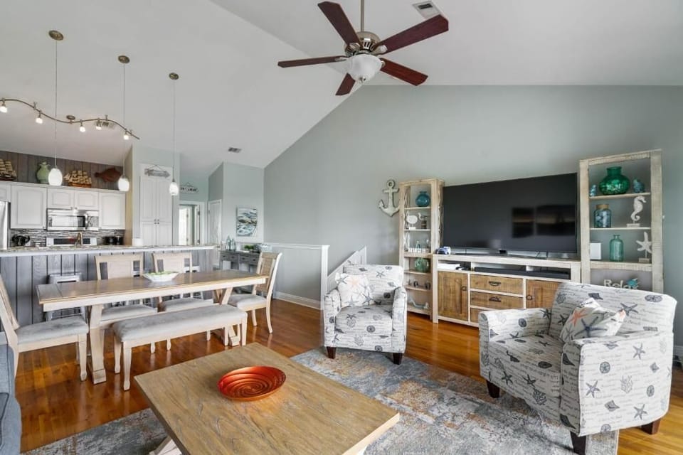 Second Floor Dining Area