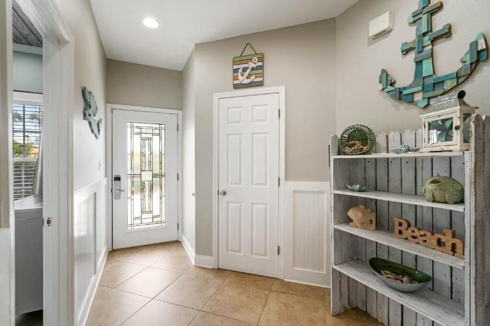 First Floor Entry