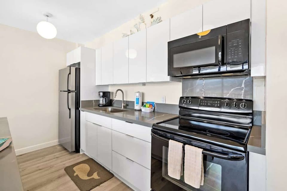 Kitchen with appliances available