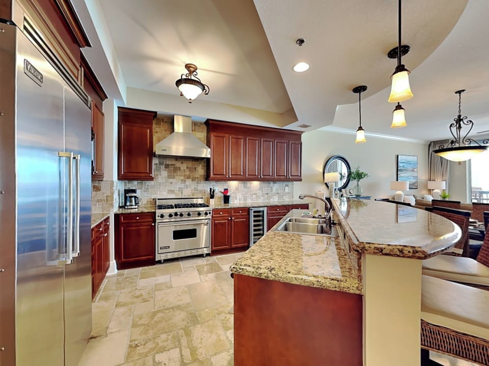Fully Equipped Kitchen with Stainless Steel Appliances