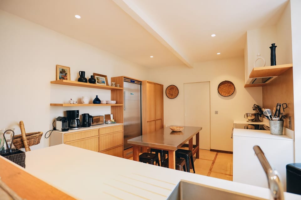 Large fully-equipped kitchen