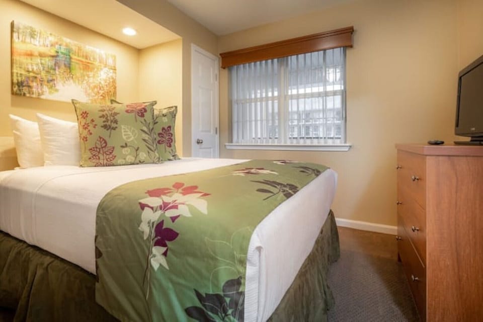 The plush queen bedding in the guest bedroom is waiting and ready for you.