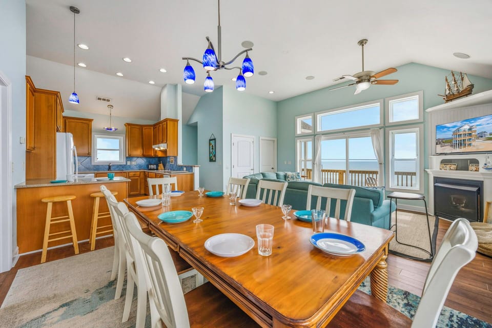 Surf or Sound Realty - 1070 - Hatteras Comfort - Dining Area -2