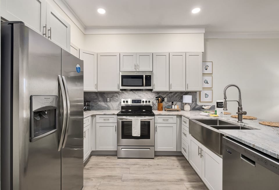 Great new stainless kitchen.