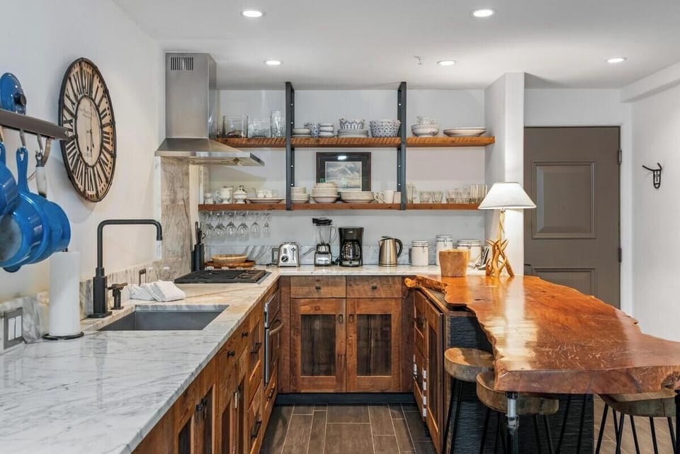 Bridge Street Lodge 2 bedroom kitchen