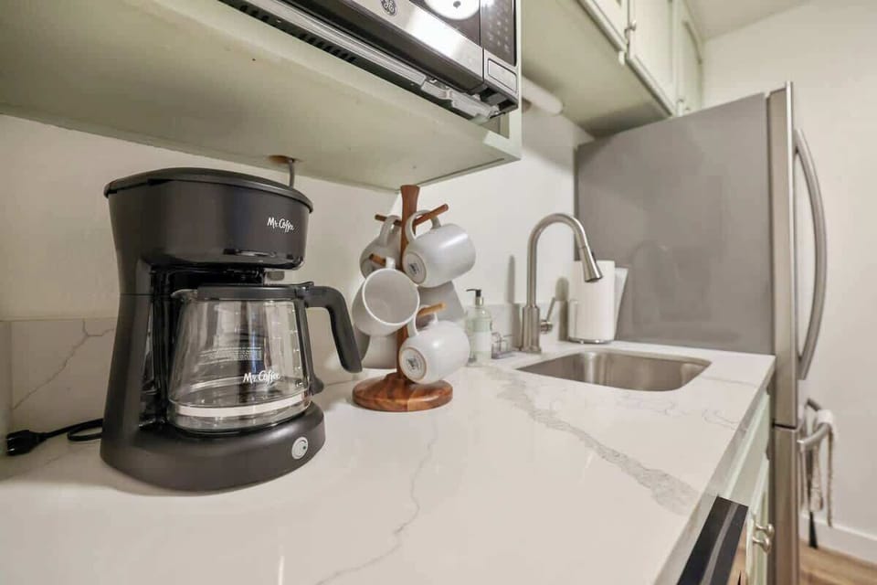 Drip coffee and mugs