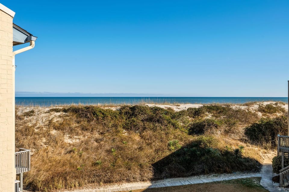 QB4: Red Drum | TL Bedroom 2 - View from private deck