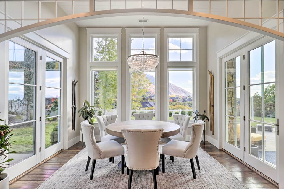 Dining Area | Dishware & Flatware