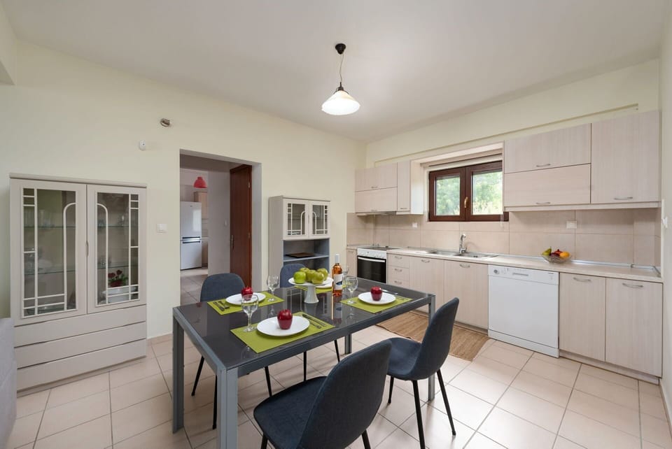 Dining Room, Kitchen