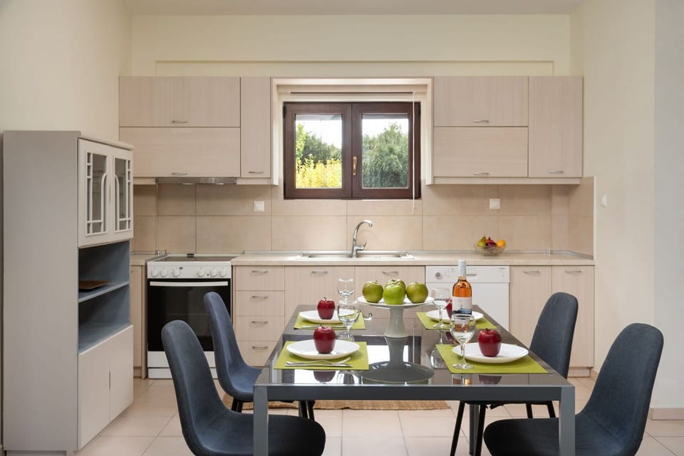 Dining Room, Kitchen