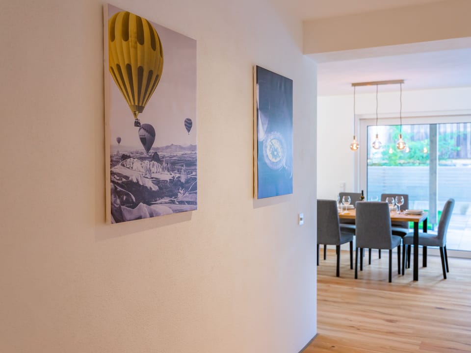 Entrance / Reception