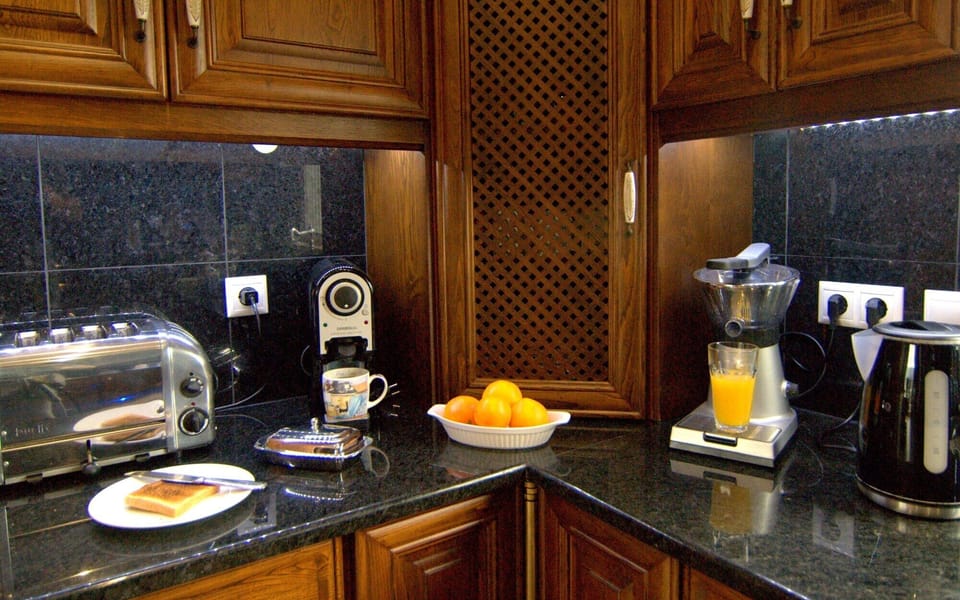 Breakfast corner.