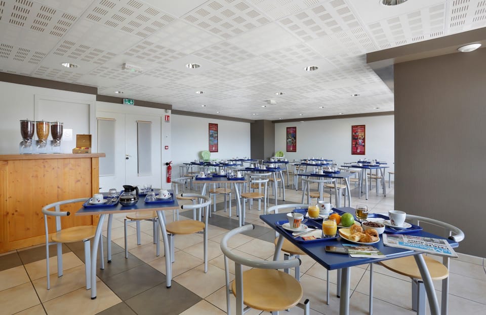 Start your morning right with the paid breakfast service.