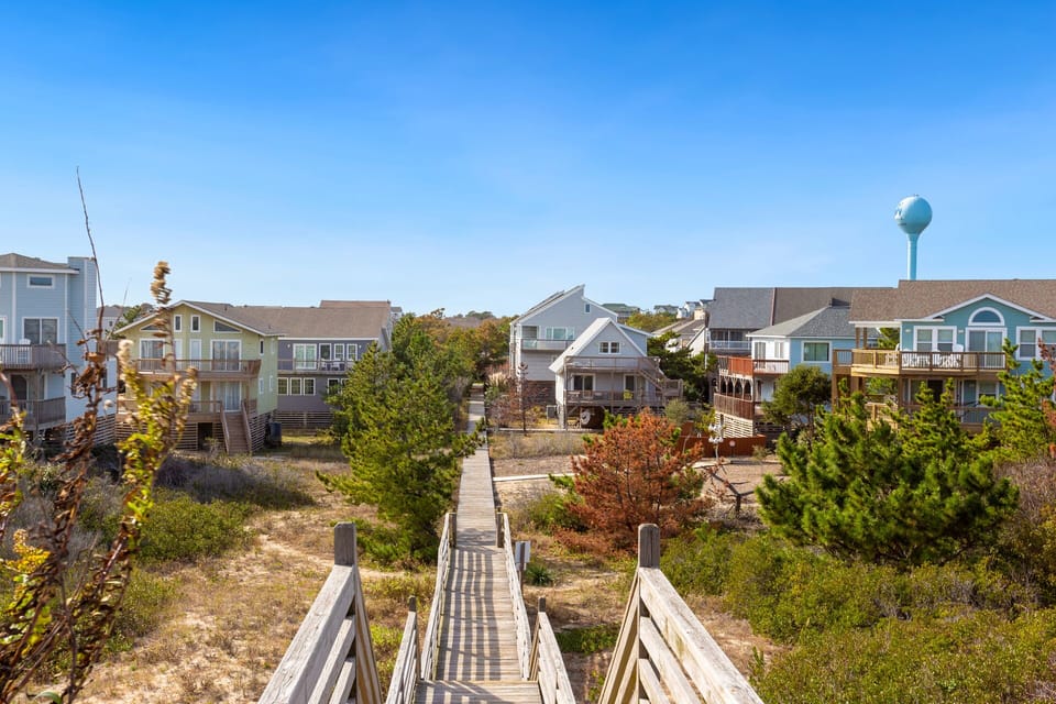 Take the Pier walk to the beach!