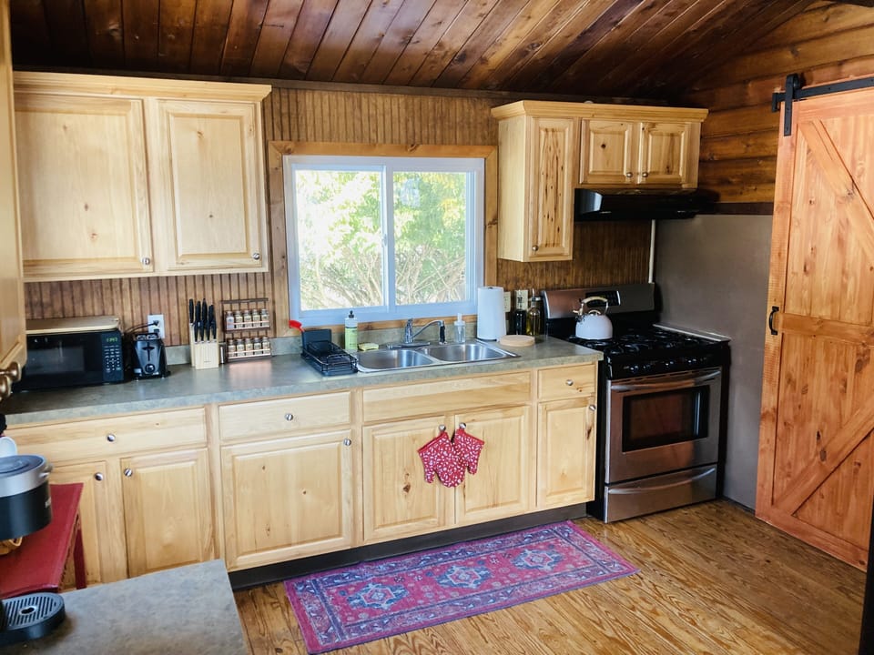 Fully stocked kitchen. With everything you need to make a full meal.
