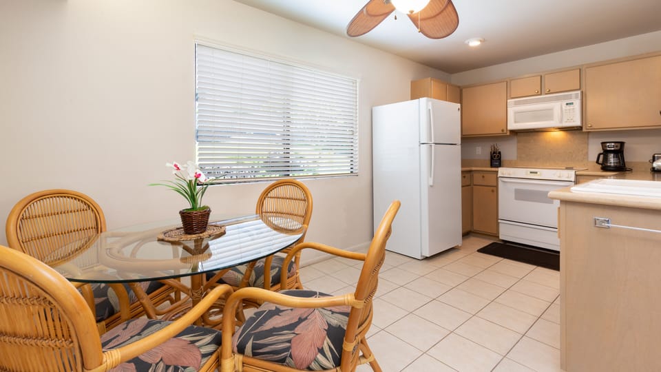Downstairs dining and kitchen