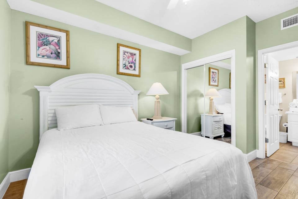Guest bedroom
