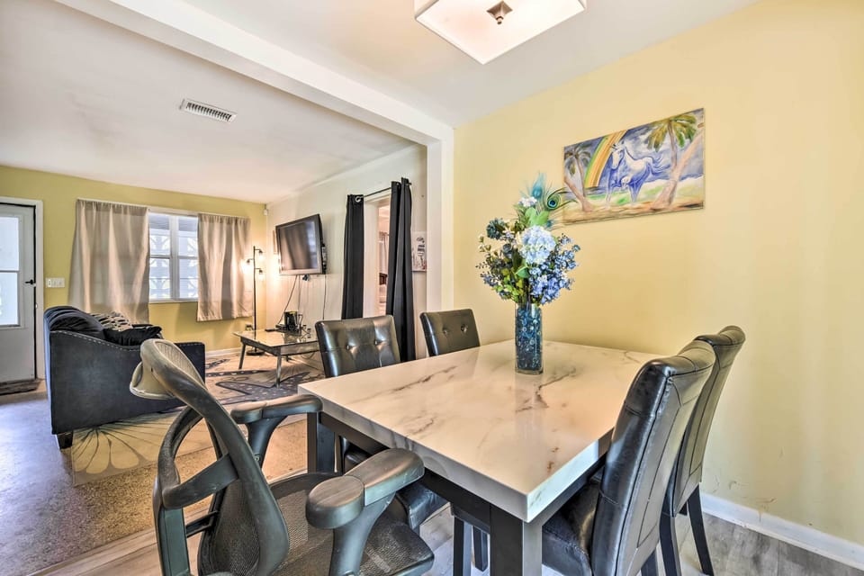Dining Area | Dishware/Flatware | Trash Bags/Paper Towels