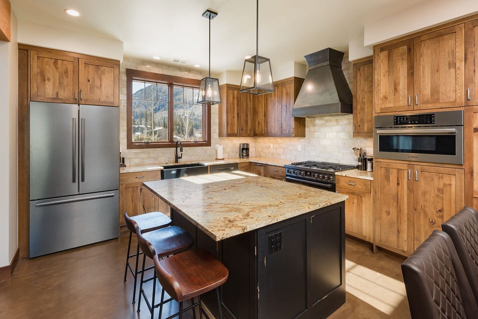Fully stocked Kitchen