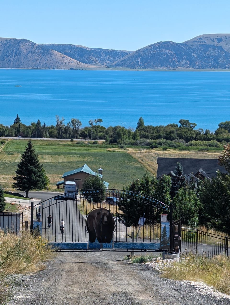 Gates and lakeview