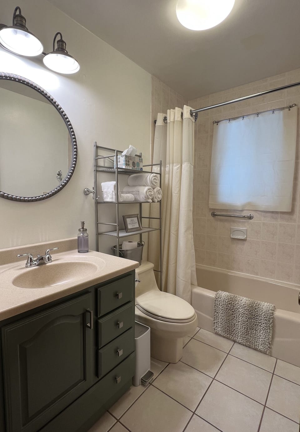 2nd Floor | Bathroom #1
