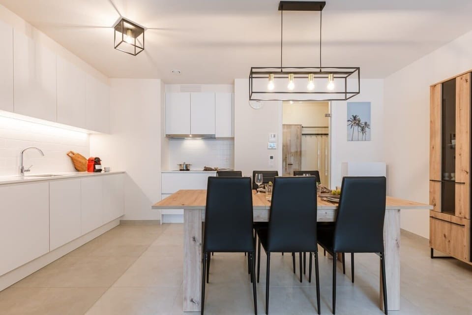 Open living area with dining table for 6
