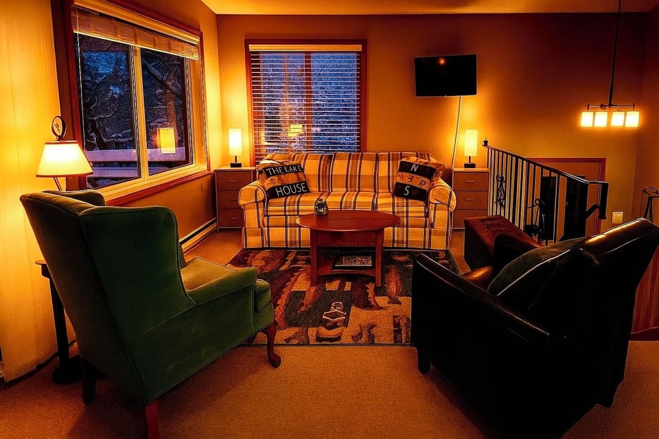 Cozy winter retreat. Queen sofa bed in living room