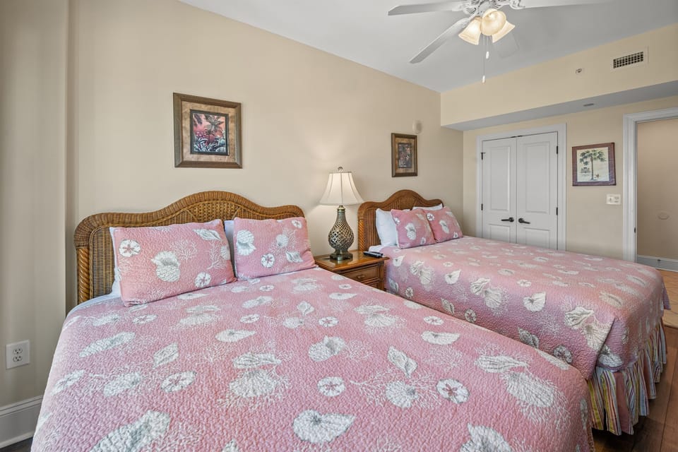 Queen beds in 4th Bedroom