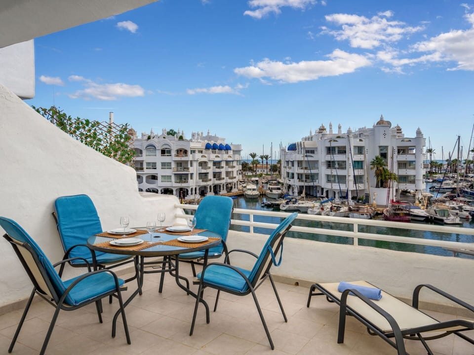Sky, Cloud, Furniture, Building, Daytime, Property, Table, Chair, Azure, Interior Design
