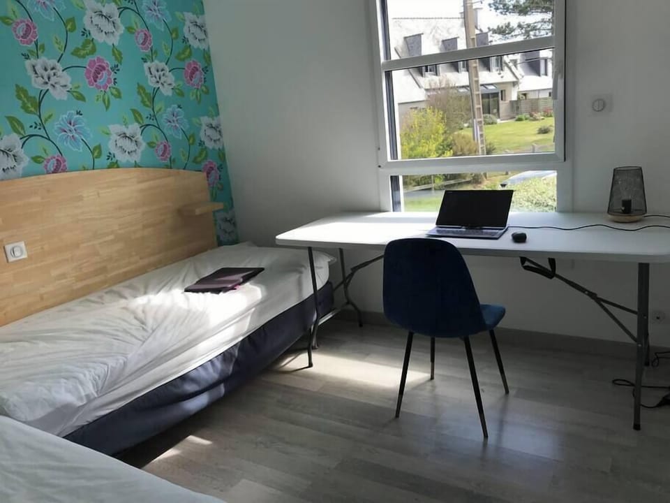 TELETRAVAIL Possibilité de mettre une table bureau dans la chambre à 2 lits pour télétravail