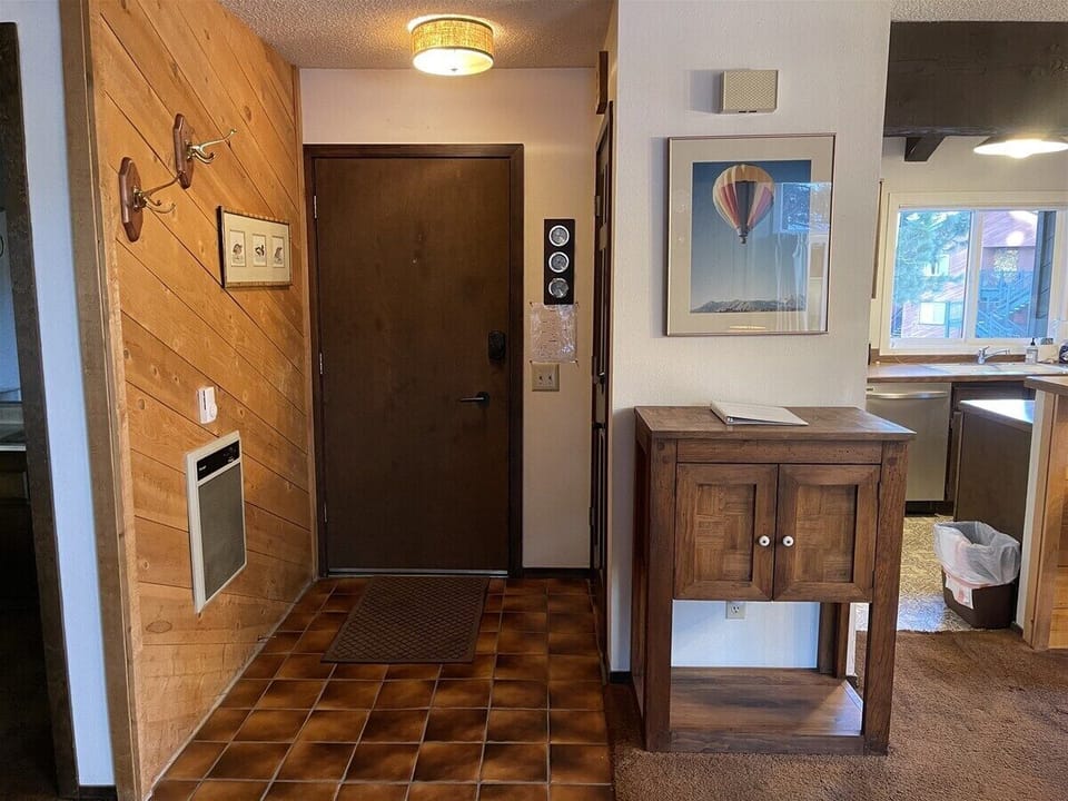 Wildflower 38- Entryway