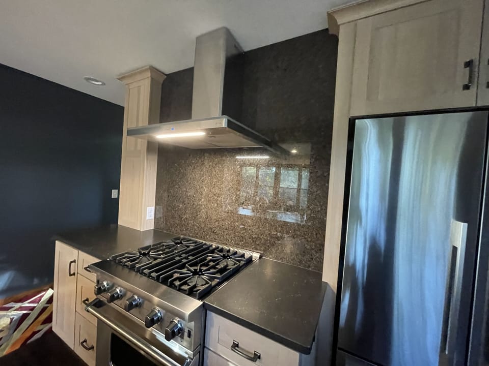 More kitchen 