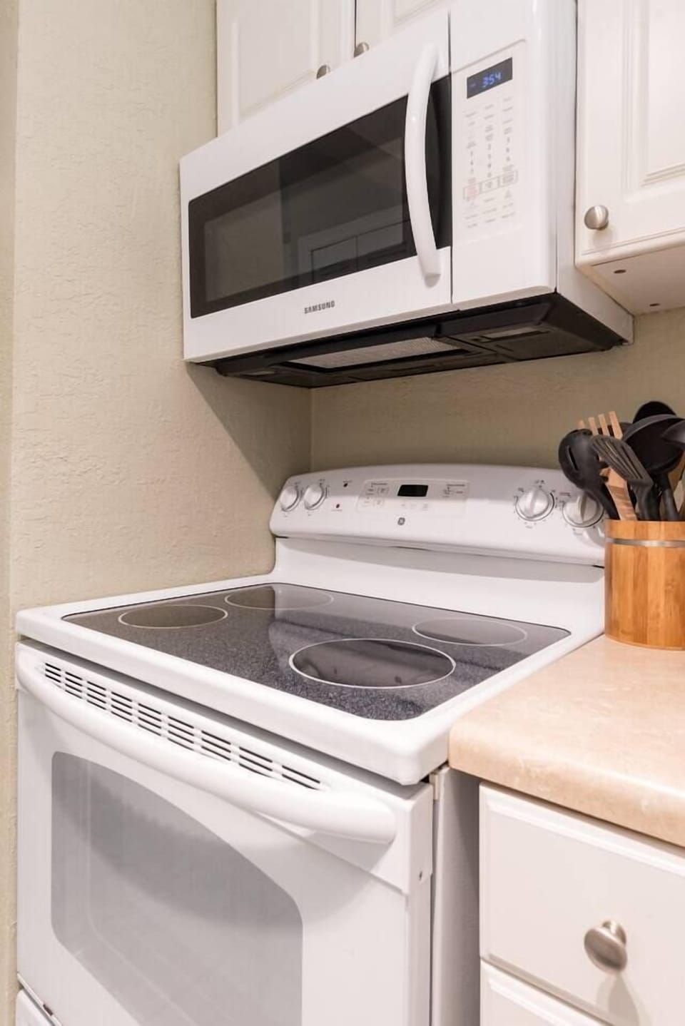 Kitchen is also fully stocked with a variety of pots, pans, cooking and grilling utensils.