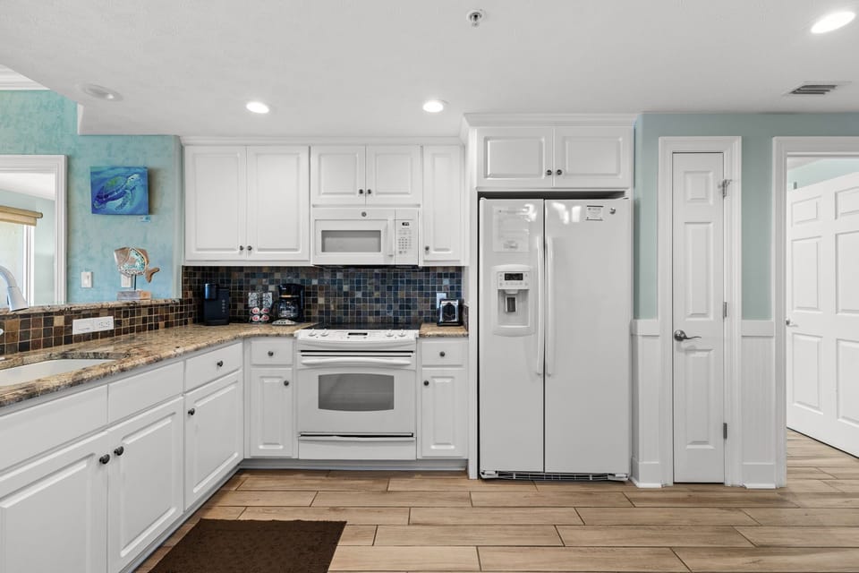 13-web-or-mls-PANHANDLE - 5004 THOMAS DR 1505 - 09