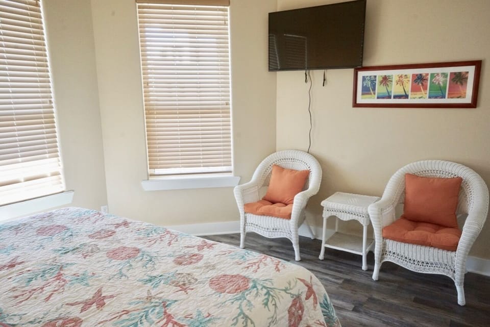 Private suite 1 sitting area