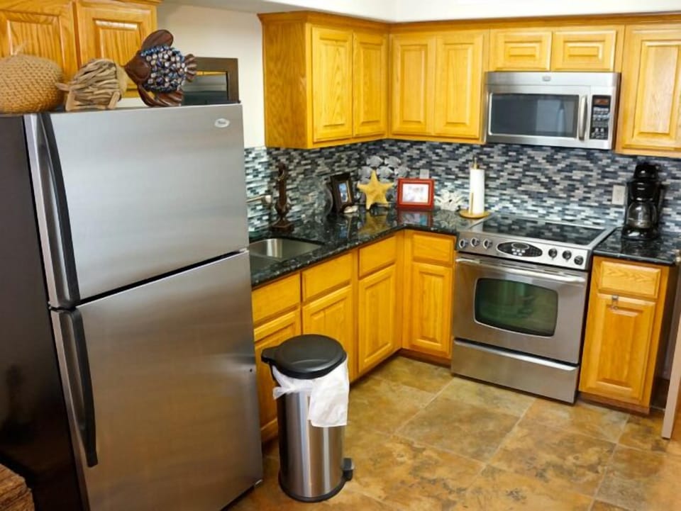 Kitchenette Downstairs