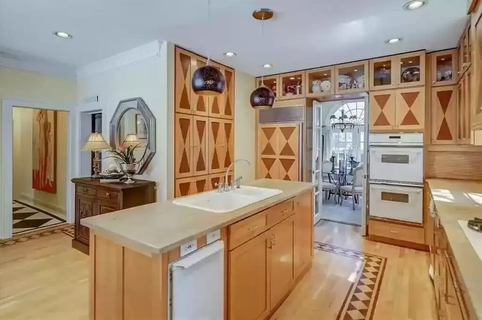 Art Deco Kitchen well-stocked kitchen for the traveling chef in your group.