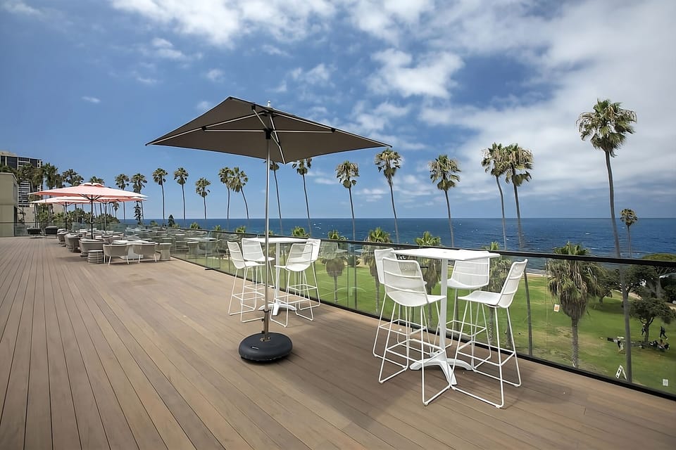 Outdoor Lounge