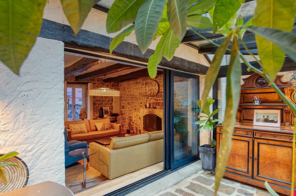 Belles de Bretagne- location maison de charme véranda